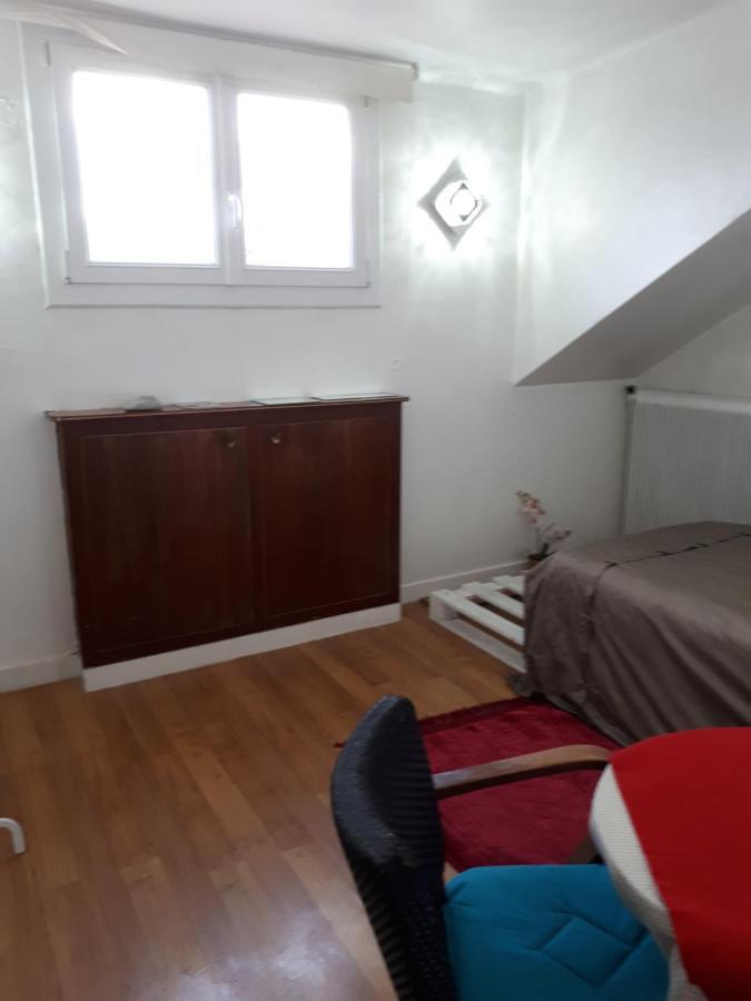 Готель Ndp Family Montigny-les-Cormeilles Екстер'єр фото